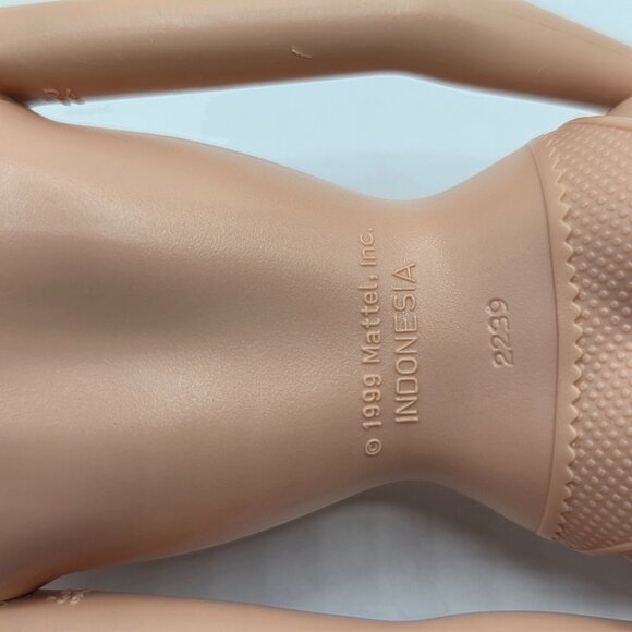 Bratz Cloe Featherageous Doll Head On Barbie Body Franken Doll - Picture 4 of 7